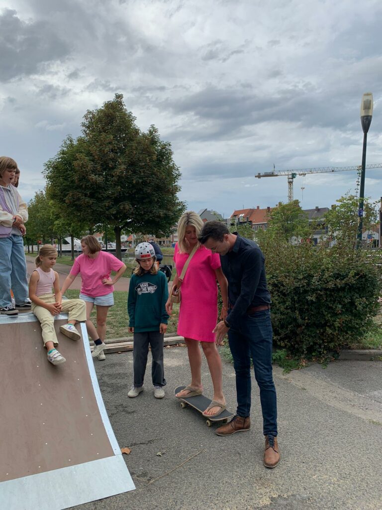 skatetoestellen jongeren kolenkaai schepen van openbaar domein