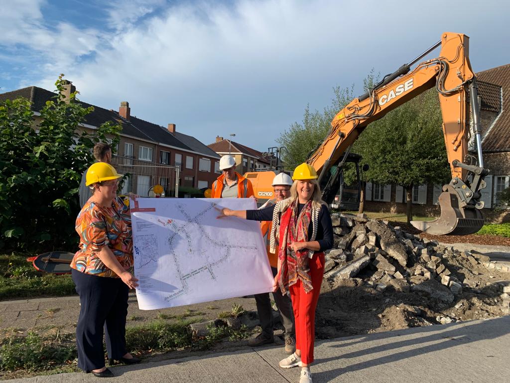 Heraanleg  Bloemenwijk start